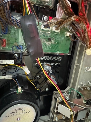 ガールズ＆パンツァー G 不要機付き 実機 パチスロ 家庭用電源 ガールズ＆パンツァー G コイン不要機付き 実機 パチスロ 家庭用電源