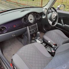 BMWミニ クーパーセブン（特別仕様車）　H18　車検9/8　走行85000ｋ　専用シート　専用16AW　ETC　シルバールーフ　の画像