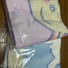 ちいかわ　超ビッグマイヤーブランケット２種セットの画像