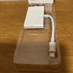 Apple iPhone　Lightning−VGAアダプタの画像