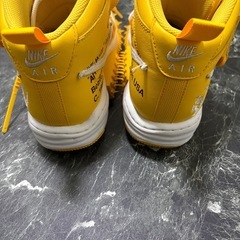 Off-White × NIKE / オフホワイト × ナイキ Air Force 1 Mid SP LTHR "White and Varsity Maize" /の画像