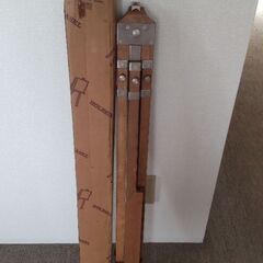 イーゼル　の画像