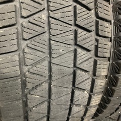 価格相談ありましたら、お気軽にコメントお待ちしてます。
ブリヂストンスタッドレス　DM-V3   225/65-17  2020年製　タイヤのみ  の画像