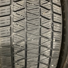 価格相談ありましたら、お気軽にコメントお待ちしてます。
ブリヂストンスタッドレス　DM-V3   225/65-17  2020年製　タイヤのみ  の画像