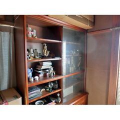 ２階にある本棚の画像