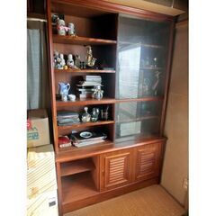 ２階にある本棚の画像