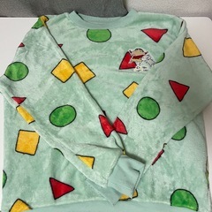 クレヨンしんちゃんスウェット上下　2セットの画像