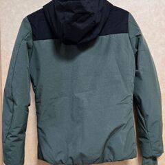 レディースフード付きジャンパーの画像