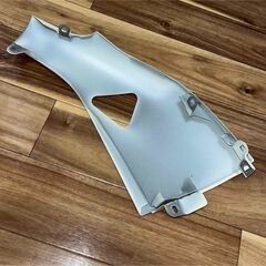 TOYOTAトヨタ 200系 ハイエース 純正 フロントコーナーパネル フロントコーナカバー フェンダー 左右 カラーコード 599 ライトイエローの画像