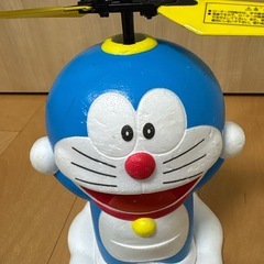 空飛ぶドラえもんヘリコプターの画像