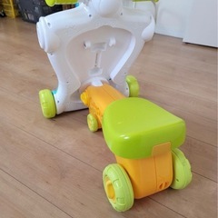 音楽機能付き2in1歩行器の画像