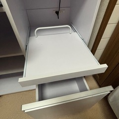 キッチン家電収納棚 ホワイト コンセント2個口 キャスター付の画像