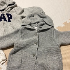 子供服 ベビー服　GAP 70㌢ の画像