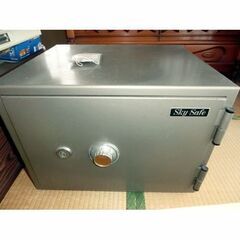 家庭用の耐火金庫の画像
