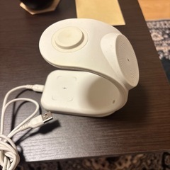 iPhone/apple watch/Androidマグネット充電スタンドの画像