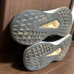 キッズシューズ　adidasの画像