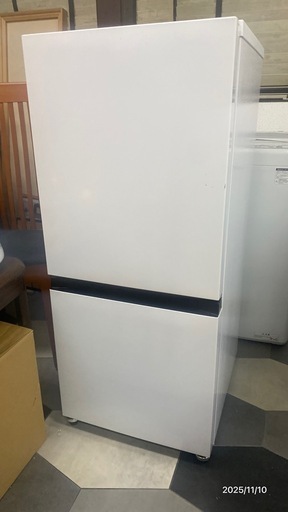 2024年製 オシャレな 冷蔵庫 135L 臭いなし キレイ
