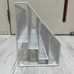 ニトリ マガジンラック 横 の画像