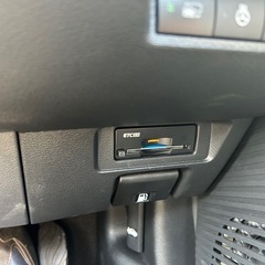 車検タップリ、日産オーラ、フル装備に新品同様スタッドレス付の画像