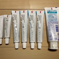 【新品】歯磨き粉の画像