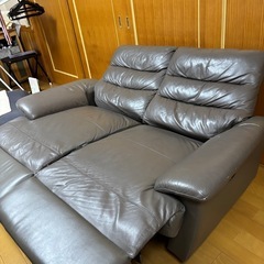 電動　ソファー　2人がけ
の画像
