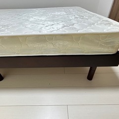 ダブルベッド(フレーム・マットレス)の画像