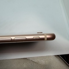 【やや使用感あり】iPhone 8 ピンクゴールド SIMフリー  64GB／バッテリー77%／動作確認済みの画像