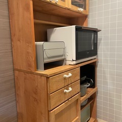 モモナチュラル　食器棚の画像