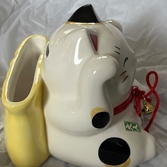 薬師窯　招き猫　袋持ち　鈴付き　貯金箱の画像