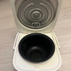 炊飯器の画像