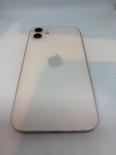 【中古】iPhone 12 ホワイト 64GB／角にキズあり／動作良好