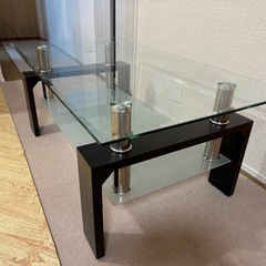 ガラステーブルの画像