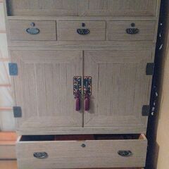 桐箪笥（着物収納用）の画像