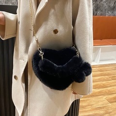 【新品未使用】黒 ファー ハート ミニバッグの画像