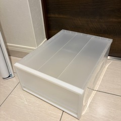 【無料】ロールスクリーン＋無印良品収納ケースの画像