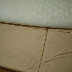 ファミリー布団つながる布団　マットレスと敷布団の画像