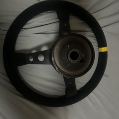momo ステアリング ボス付き 手1.2 説明要確認‼️の画像