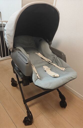 子供用品 Combi Auto swing