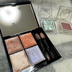ESPRIQUE アイシャドウセットの画像