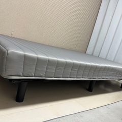 セミダブルベッドの画像