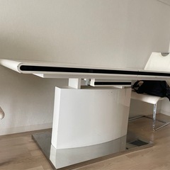 ダイニングテーブル・食卓、椅子の画像