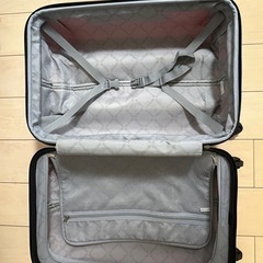 OUTDOOR スーツケース　赤の画像