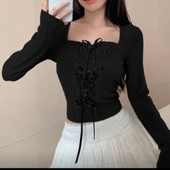 リボン付き 長袖Tシャツの画像