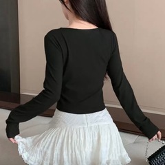 リボン付き 長袖Tシャツの画像