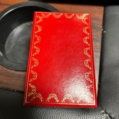 カルティエ、サンローランガスライターの画像