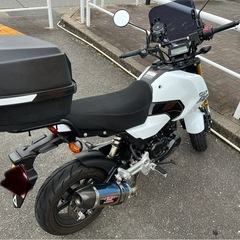 ✨ワンオーナー美車✨ ホンダ GROM JC92 パールホライゾンホワイト／ヨシムラR-77S装着／走行1580km／即決優先の画像
