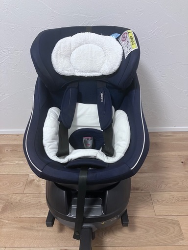 【終了/お譲り先確定しました】コンビチャイルドシートISOFIX  CG-UIG  E24 040178　