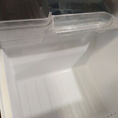 中型冷蔵庫(無料) 詳細追記ありの画像