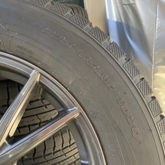2022年製　スタッドレスタイヤ　225/65R17の画像