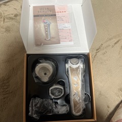 MEGA BEAUTY 美顔器 本体・充電器・説明書付きの画像
